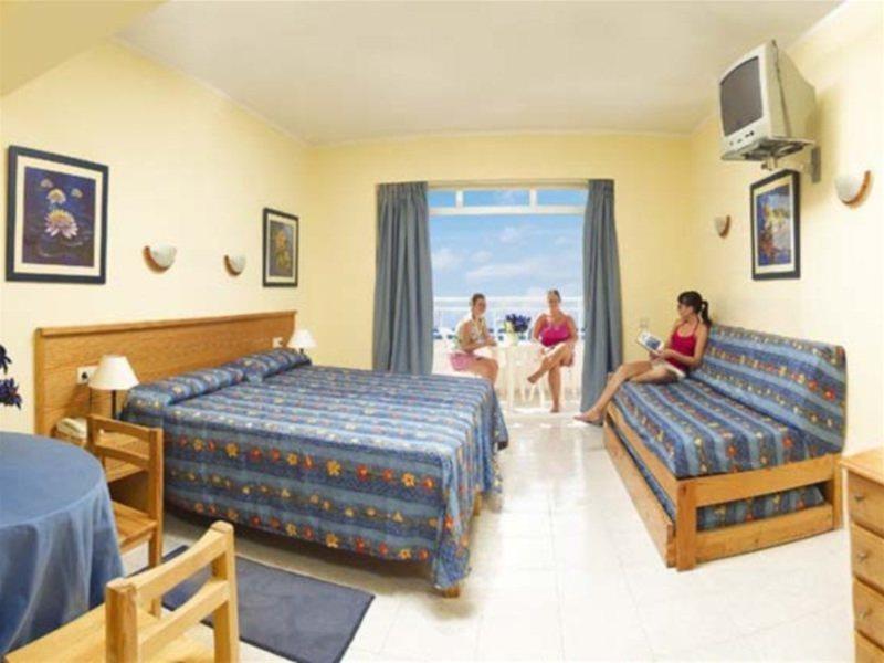 Aparthotel Catalina San Antonio  Ngoại thất bức ảnh