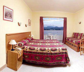 Aparthotel Catalina San Antonio  Ngoại thất bức ảnh